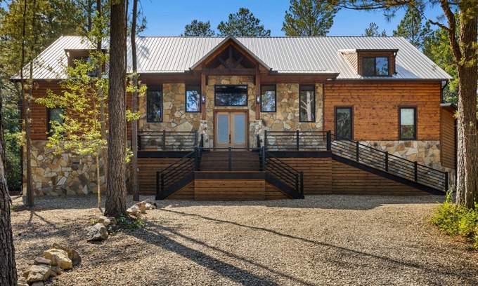 Pickens Cabin | Bison's Bend in Hochatown/Broken Bow, OK