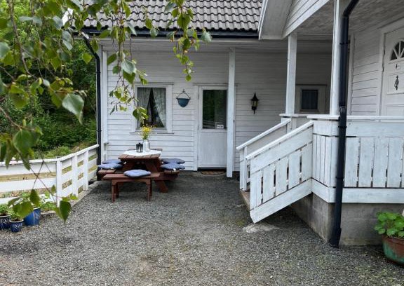 Flekkefjord Apartment | Bjørkely gård