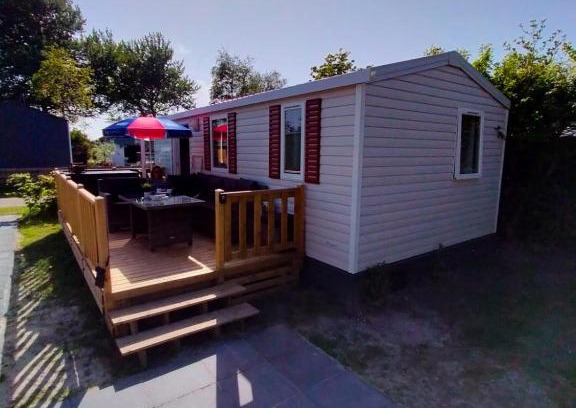 Lauwersoog Ski Chalet | BJ Chalets - Robbengat 68 - Gezellige chalet op vakantiepark Lauwersoog! Vroege incheck!