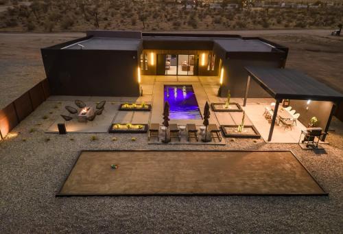 Joshua Tree House | Black C House