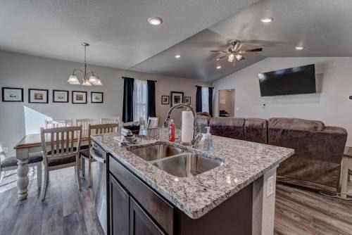 Rapid City House | Black Hills View Game Rooms 5 Tvs