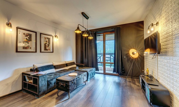 Smolyan Apartment | BlackBox StudionCharming 1-bedroom apartment in enchanting Pamporovo with WiFi