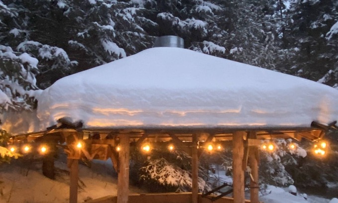 Sun Peaks Cabin | Blacktail Retreat - Log Cabin w/Hot Tub - Sun Peaks/Heffley Lake