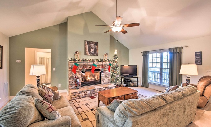 Blairsville House | Blairsville Home w/Deck & Stunning Mountain Views