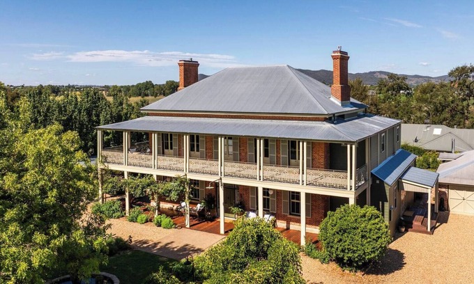 Central Mudgee House | Bleak House A Landmark of Mudgee Heritage