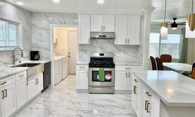 Northeast Anaheim House | BLESSED HOME