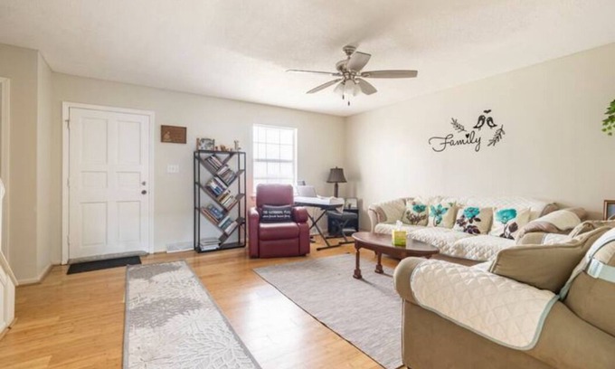 Grandview House | Blessing Bay 4-bedroom townhome in Grandview
