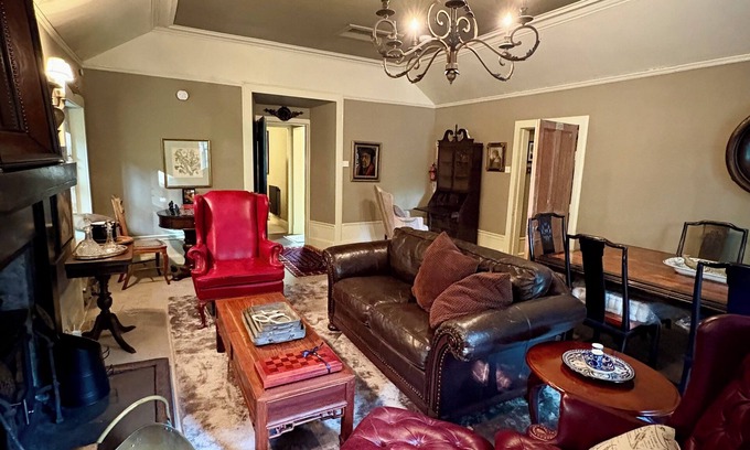 Nairn Cottage | Bliss Cottage - A secluded 18th-century retreat set in 55 acres of wild forest.