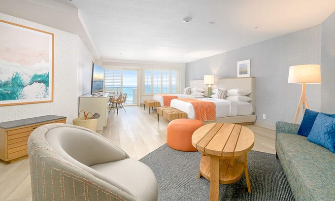 Carlsbad Village Hotel | Blissful Getaway! Beachfront Hotel with Pool, 3 Spacious Units with Sea View!