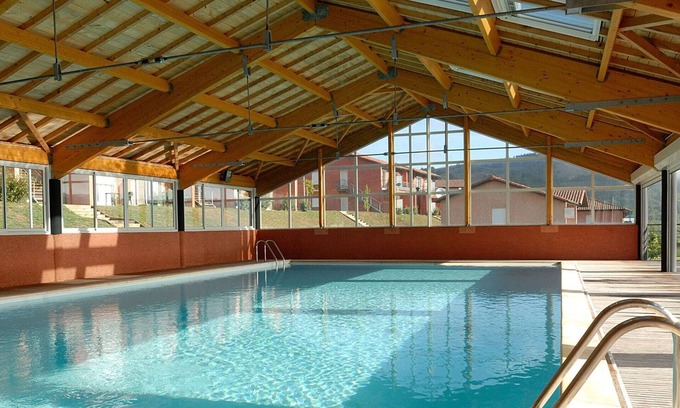 Trebas House | Blissful Holiday Home in Trébas with Sauna