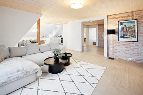 St. Gallen Apartment | BLIV Grosszügiges Altbaujuwel im Zentrum