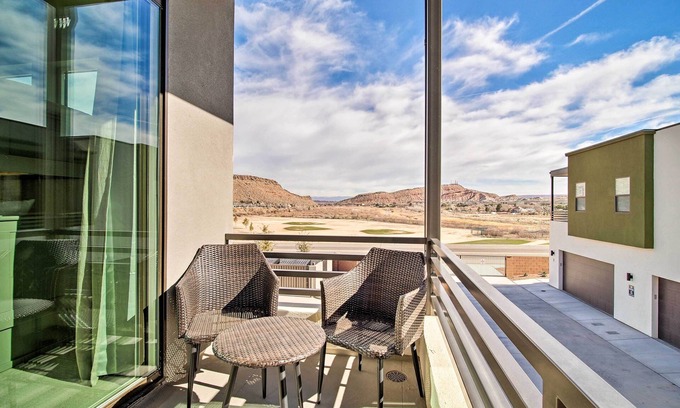 Bloomington House | Bloomington Club - Pool - Hot Tub - Golf - EV Charger