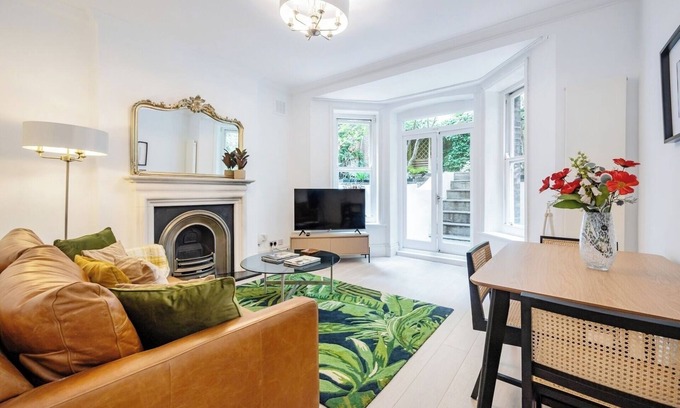 St. Pancras Apartment | Bloomsbury Gardened 2 bedFlat