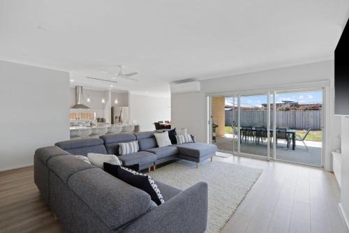 Cowes House | Blossom Holiday Retreat