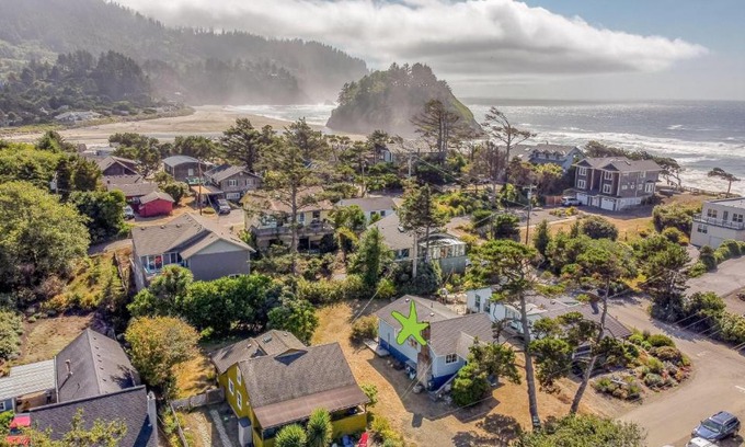 Neskowin House | Blue Beach Cottage - Meredith Lodging