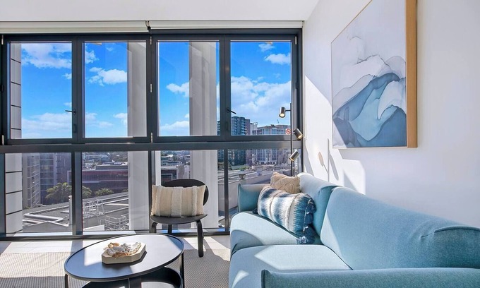 Fortitude Valley Apartment | Blue Crush Resort style Chic near CBD