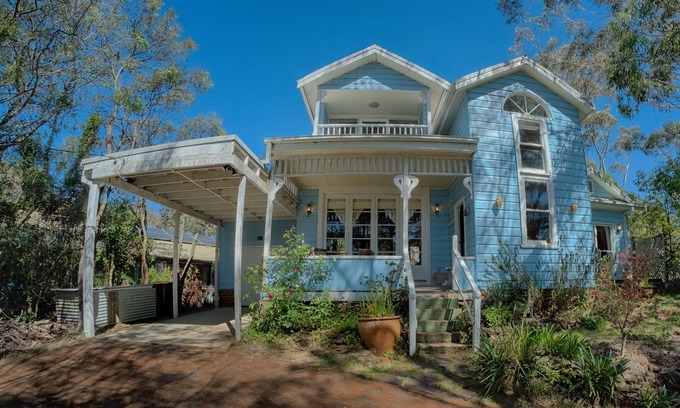 Wentworth Falls House | ~ BLUE PEACE ~ Blue Mountains Home - More than just somewhere to stay
