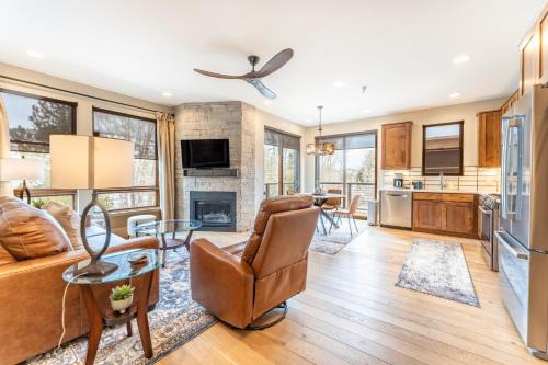Silverthorne Apartment | Blue River Flats Building 2 302 By Summit County Mountain Retreats