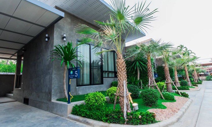 Phitsanulok Hotel | Blue River Resort