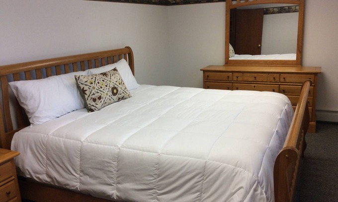 Dunnstown Apartment | Blue Roof Inn 2 Bedroom apartment