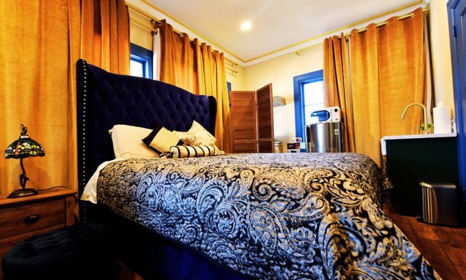 San Jose House | Blue Studio: Private Bath, Cozy Charm