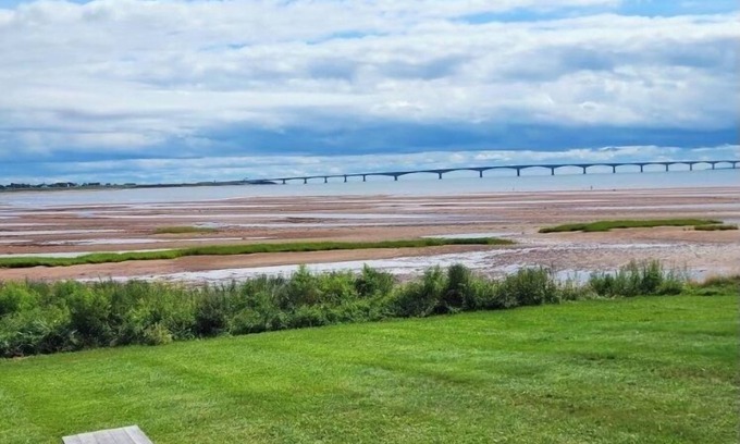 Borden-Carleton Cottage | "Blue Suede View" cottage overlooking the Northumberland Strait