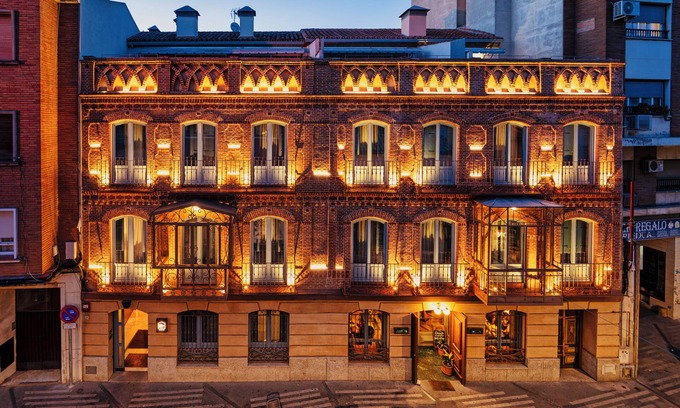 Talavera de la Reina Apartment | Blue Windows House