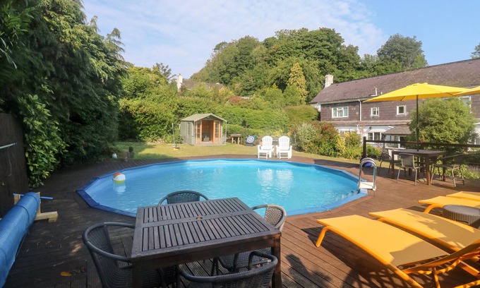 Paignton Cottage | Bluebell Cottage