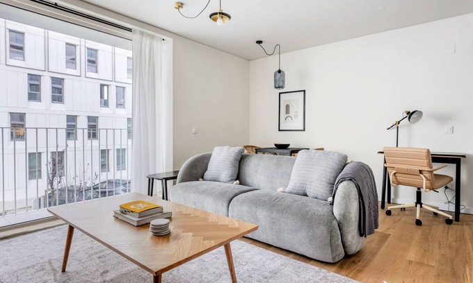 Sao Joao de Deus Apartment | Blueground | Avenidas Novas, pool, fully furnished