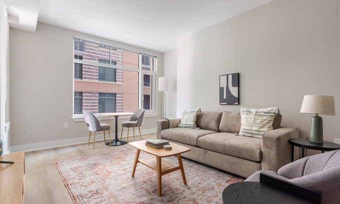 Woodmont Triangle Apartment | Blueground | Woodmont Triangle, pool, nr Cabin John Park