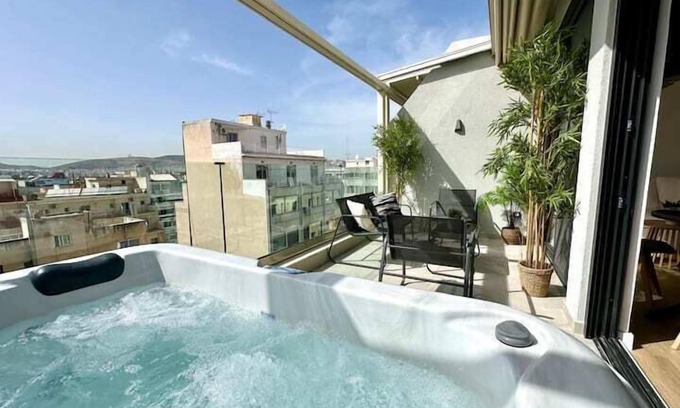Piraeus Condo | BlueMotion - CentralSuite