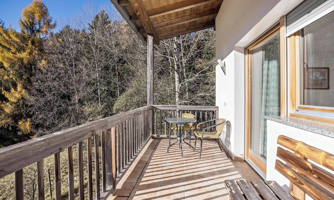 Monguelfo Apartment | BnB Lettnerhof: - Apartments in the middle of the green, balcony, mountain view, free wi-fi