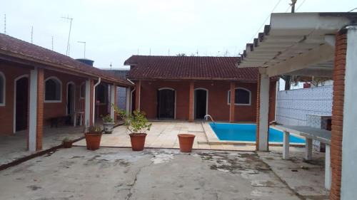 Santa Terezinha House | Boa vida a 300 metros da praia