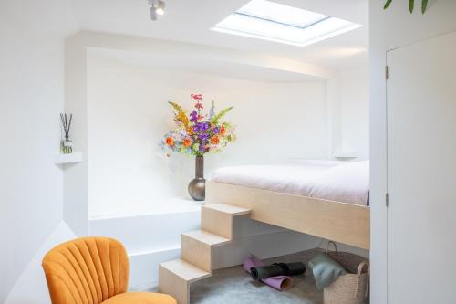 Eastern Docklands House | Boat suite - A Unique Houseboat Stay in Amsterdam