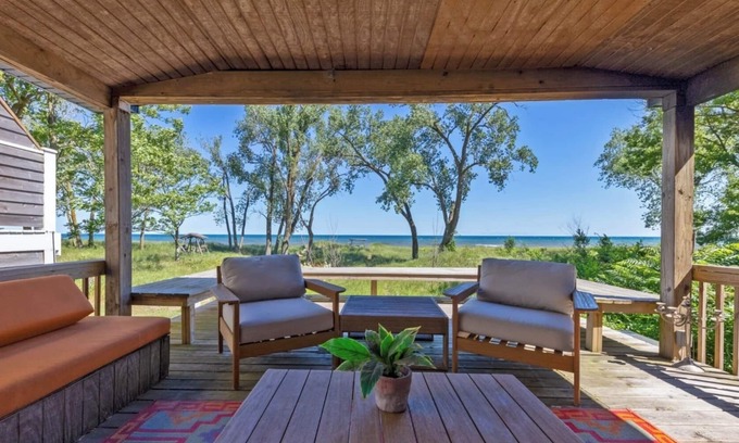 Wheeler House | Bohemian Luxe Beachfront 8 Bedrooms 5 Bath Hot tub Near Nat'l Park Sleeps 40