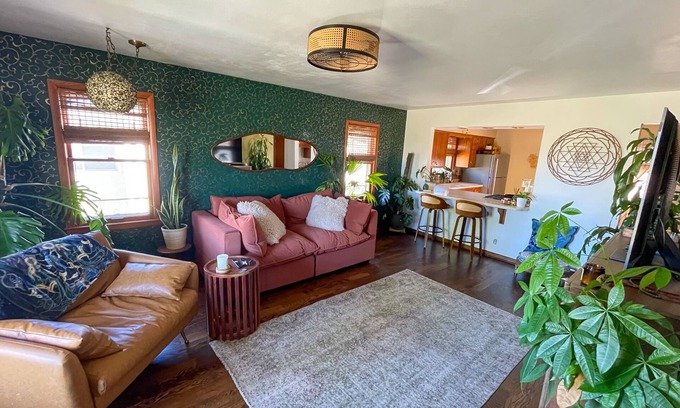 Cudahy House | Bohemian Oasis with a beautiful view of Lake Michigan