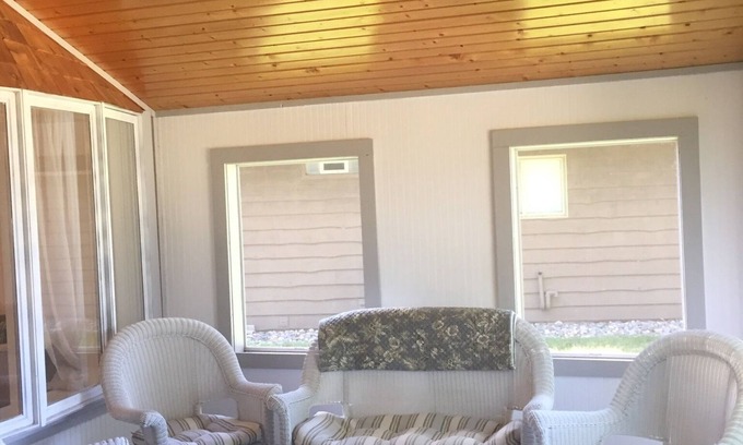 Bohners Lake Cottage | Bohner's Lake cottage retreat w/amazing sunsets