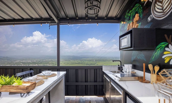 Pinales Hotel | BOHO by THE VIEW LUXE HOTEL