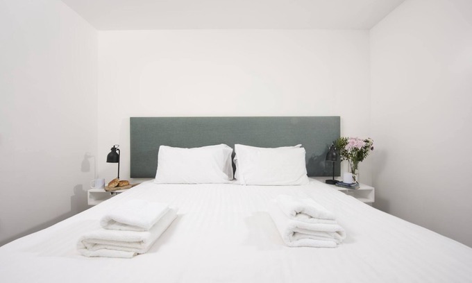 St Just Hotel | Bollowall, B&B - a hotel room that sleeps 2 guests in 1 bedroom