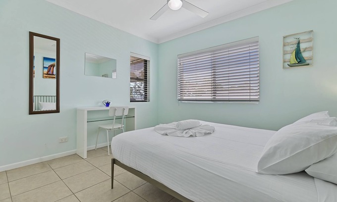 Bongaree Apartment | Bongaree Water Views