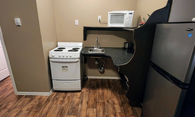 Bonnyville Hotel | Bonnyville Hotel