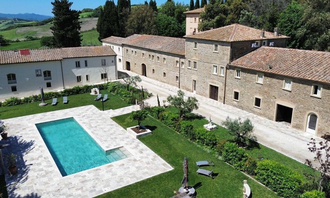 Volterra Villa | Borgo Ariano 2 – Apartment with pool