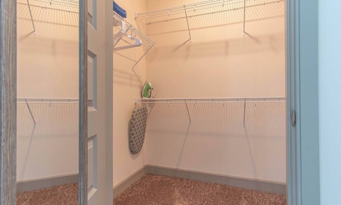 Buechel Apartment | Boulevard Stays Stylish 3BR Getaway Pool, Gym Access & Free Parking