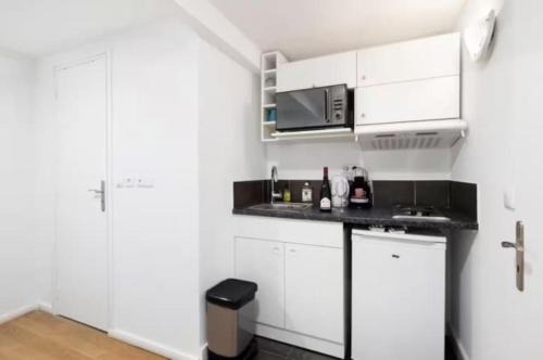 Quartier des peupliers Apartment | Bourgon 2 - KP - Charminng & cosy T2 for two in Paris 13th