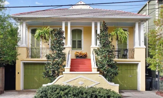 Faubourg Marigny Bed & Breakfast | Boutique 8BR Unit with Pool | Steps from French Q
