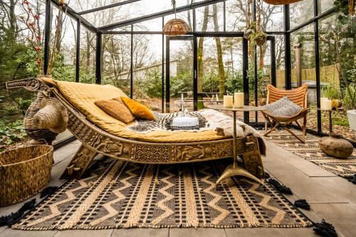 Rheezerveen House | Boutique Bungalow 2 met sauna, hottub en boskas