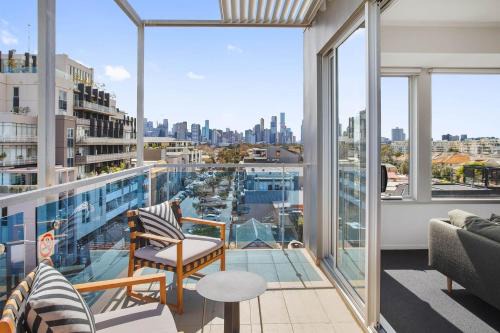 Port Melbourne Apartment | Boutique Stays - Zinc Views 501