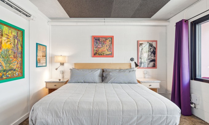 Folly Beach Hotel | Boutique Vera Hotel Room 201: King Room in the Heart of Folly Beach