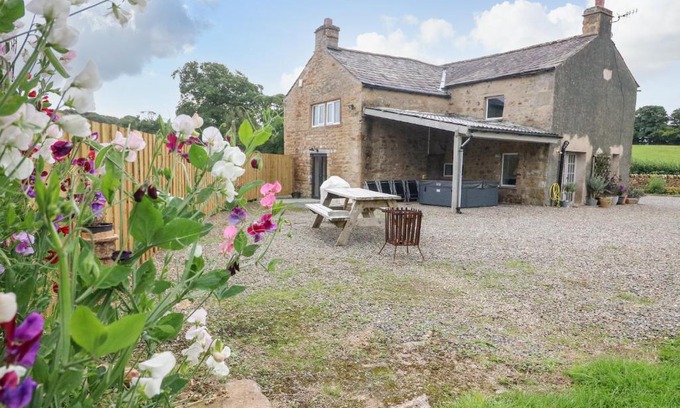 Wennington House | Box Tree Farm House