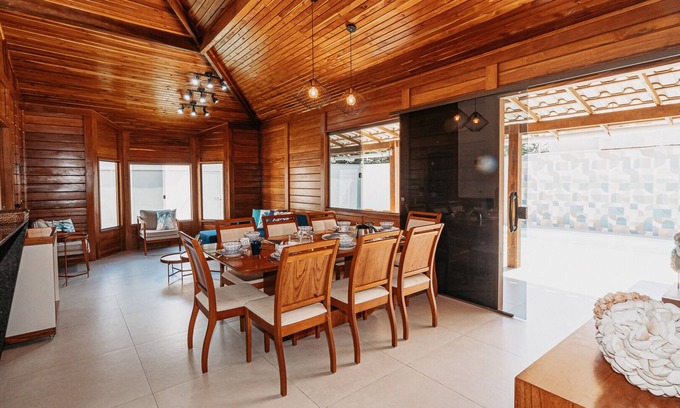 Anchieta House | Casadecastelhanos 50M Praia, 4suítes C/ar, Lazer Ideal Para Família com Criança